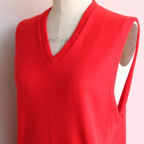 Vintage 1950s Sweater Vest, Martson's Red Orlon V Neck, Size Medium - Picture 7 of 10
